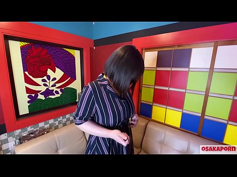 ❤️ Cutis Iaponica cum magnis tits masturbates cum sex nugis et gaudens habet. Loquitur in colloquio de experientia stupri eius. Ingens tits et hirsutus pussy cum voce magna. Osakaporn Homemade porn  apud nos